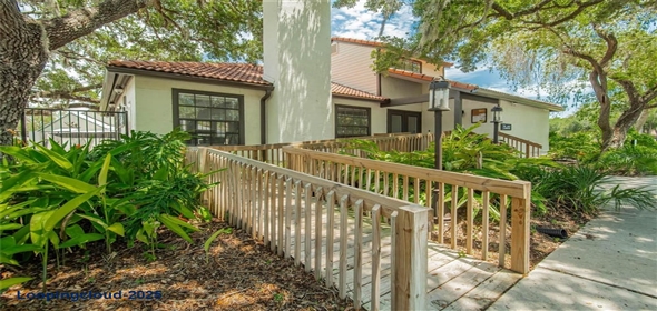 4333 TRAILS DRIVE #10-1 Sarasota Florida, 34232 | Fantastic Home in the Community of Lakes of Sarasota