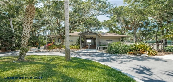4333 TRAILS DRIVE #10-1 Sarasota Florida, 34232 | Fantastic Home in the Community of Lakes of Sarasota