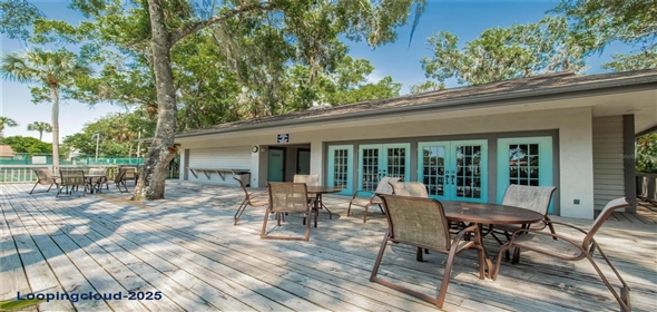 4333 TRAILS DRIVE #10-1 Sarasota Florida, 34232 | Fantastic Home in the Community of Lakes of Sarasota
