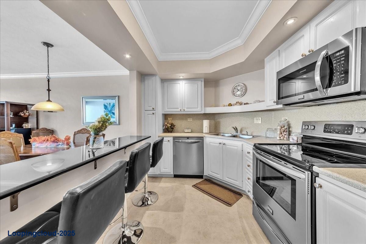 Beachfront Paradise at Hollywood Towers