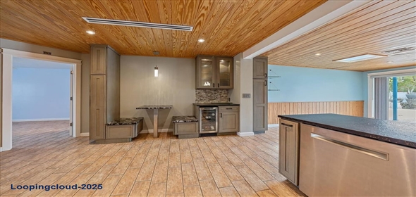 5002 BUNYAN STREET Sarasota Florida, 34232 | Centrally Located Home