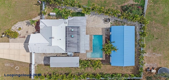 5002 BUNYAN STREET Sarasota Florida, 34232 | Centrally Located Home