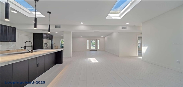 513 HAND AVENUE Sarasota Florida, 34232 | Contemporary Home in Sarasota