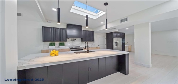 513 HAND AVENUE Sarasota Florida, 34232 | Contemporary Home in Sarasota