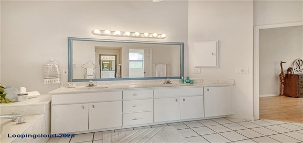 4137 WOODVIEW DRIVE Sarasota Florida, 34232 | Exclusive Home