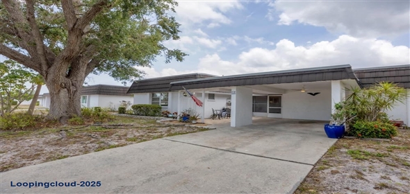3941 GLEN OAKS DRIVE E #32 Sarasota Florida, 34232 | Exclusive Lakeview Home