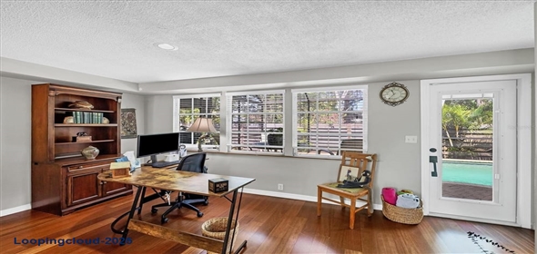 4063 WOODVIEW DRIVE Sarasota Florida, 34232 | Splendid Family House