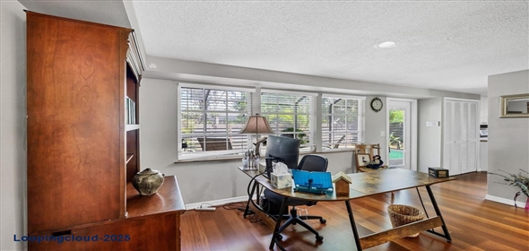 4063 WOODVIEW DRIVE Sarasota Florida, 34232 | Splendid Family House