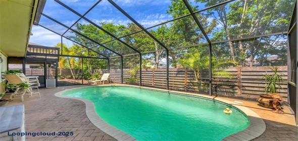 4063 WOODVIEW DRIVE Sarasota Florida, 34232 | Splendid Family House