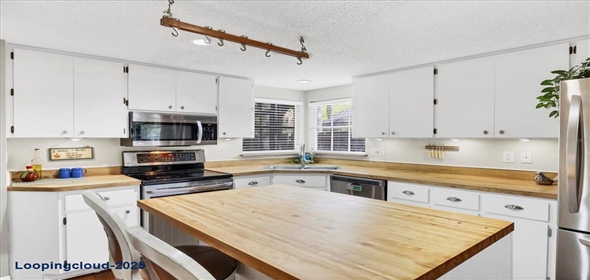 4063 WOODVIEW DRIVE Sarasota Florida, 34232 | Splendid Family House