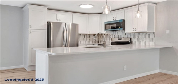 5192 CEDAR HAMMOCK LANE Sarasota Florida, 34232 | Fully Renovated Home