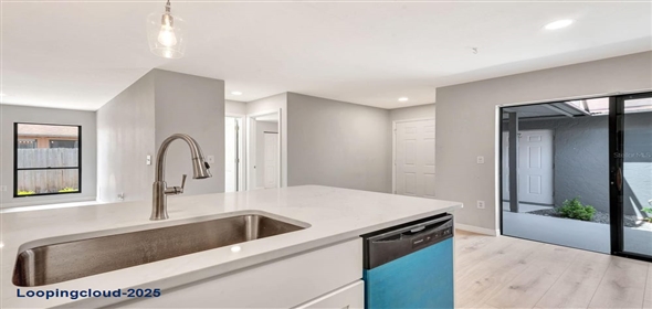 5192 CEDAR HAMMOCK LANE Sarasota Florida, 34232 | Fully Renovated Home