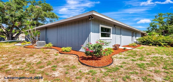 5192 CEDAR HAMMOCK LANE Sarasota Florida, 34232 | Fully Renovated Home