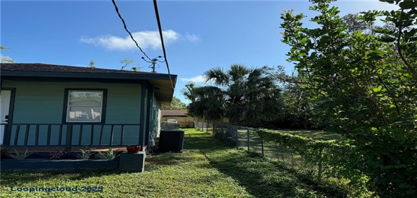 847 HAND AVENUE Sarasota Florida, 34232 | Charming Home