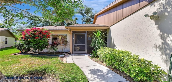 4722 OAK HILL LANE #44 Sarasota Florida, 34232 | Beautiful Home in Sarasota