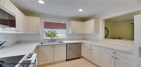 367 BOBBY JONES ROAD #367 Sarasota Florida, 34232 | Charming House