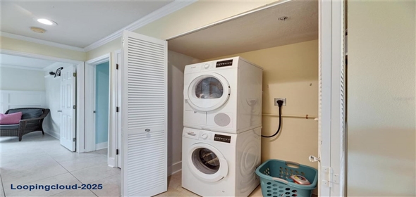 367 BOBBY JONES ROAD #367 Sarasota Florida, 34232 | Charming House
