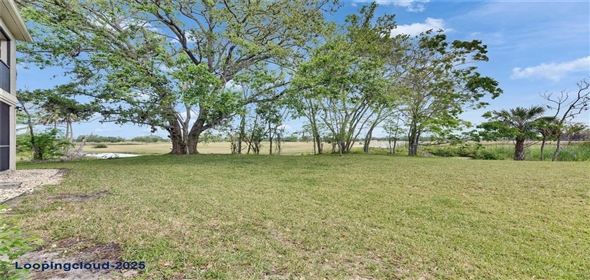 367 BOBBY JONES ROAD #367 Sarasota Florida, 34232 | Charming House