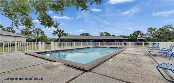 367 BOBBY JONES ROAD #367 Sarasota Florida, 34232 | Charming House