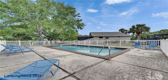 367 BOBBY JONES ROAD #367 Sarasota Florida, 34232 | Charming House