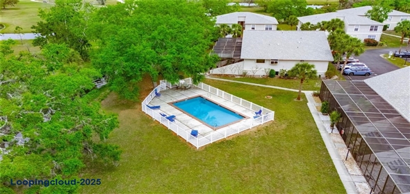 367 BOBBY JONES ROAD #367 Sarasota Florida, 34232 | Charming House