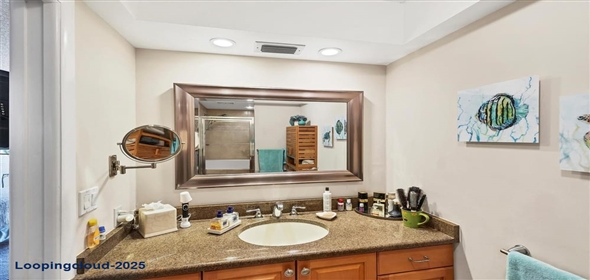 3914 GLEN OAKS MANOR DRIVE Sarasota Florida, 34232 | Beautiful Courtyard villa