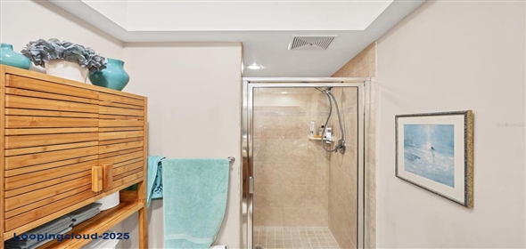 3914 GLEN OAKS MANOR DRIVE Sarasota Florida, 34232 | Beautiful Courtyard villa