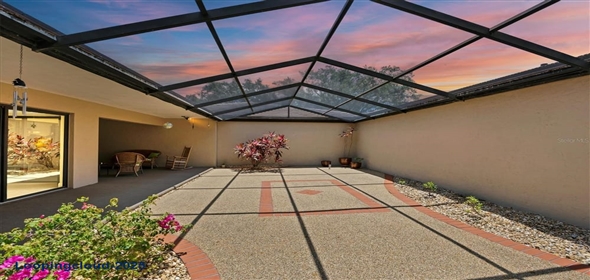 3914 GLEN OAKS MANOR DRIVE Sarasota Florida, 34232 | Beautiful Courtyard villa