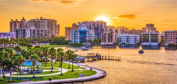 3914 GLEN OAKS MANOR DRIVE Sarasota Florida, 34232 | Beautiful Courtyard villa