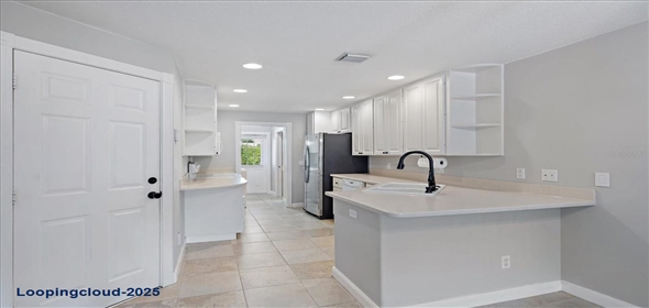 1519 NAPOLI DRIVE E Sarasota Florida, 34232 | Property in an Exclusive Neighborhood