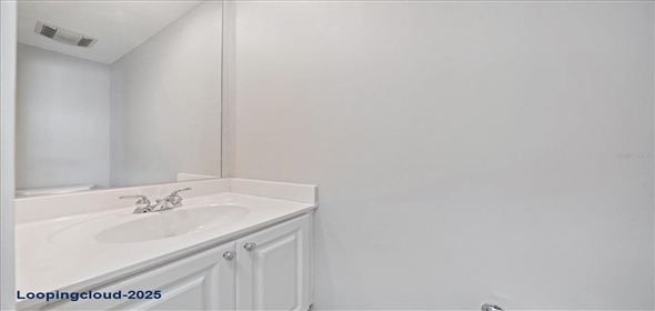 1519 NAPOLI DRIVE E Sarasota Florida, 34232 | Property in an Exclusive Neighborhood