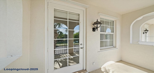 1519 NAPOLI DRIVE E Sarasota Florida, 34232 | Property in an Exclusive Neighborhood