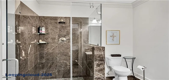 633 Tchoupitoulas St APT 1 New Orleans Louisiana, 70130 | Warehouse District Gem with Massive Parade Route Balcony