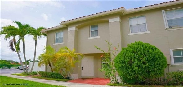 5321 SW 126th Ter, Miramar, FL 33027 Miramar Florida, 33027 | Impressive 3-Bedroom Corner Suite in Vizcaya