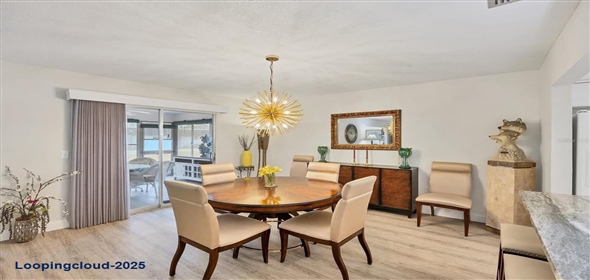 3941 GLEN OAKS DRIVE E #32 Sarasota Florida, 34232 | Lakeview Villa