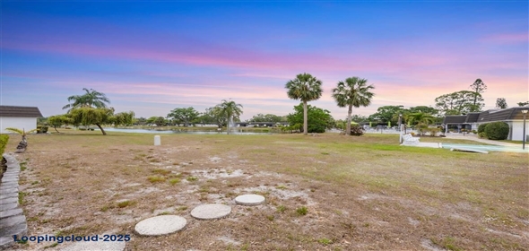 3941 GLEN OAKS DRIVE E #32 Sarasota Florida, 34232 | Lakeview Villa