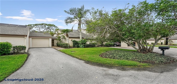 4307 WOODMANS CHART #132 Sarasota Florida, 34235 | Beautifully Updated Home