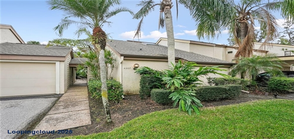 4307 WOODMANS CHART #132 Sarasota Florida, 34235 | Beautifully Updated Home
