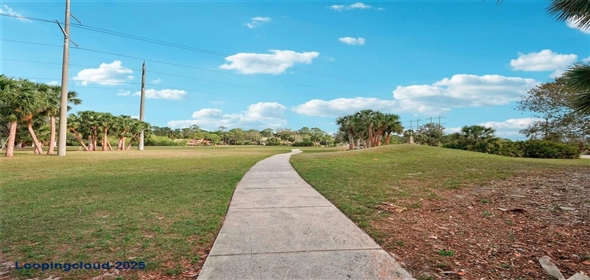 4307 WOODMANS CHART #132 Sarasota Florida, 34235 | Beautifully Updated Home