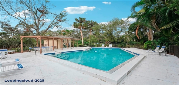 4307 WOODMANS CHART #132 Sarasota Florida, 34235 | Beautifully Updated Home