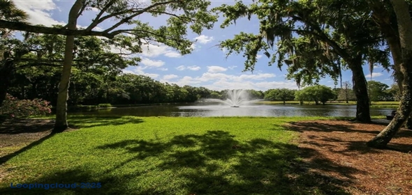 4307 WOODMANS CHART #132 Sarasota Florida, 34235 | Beautifully Updated Home