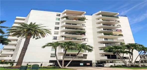1455 West Ave APT 202, Miami Beach, FL 33139 Miami Beach Florida, 33139 | Charming 1-Bedroom Condo with Den in South Beach