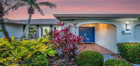 3323 RINGWOOD MEADOW Sarasota Florida, 34235 | Ranch Style Home