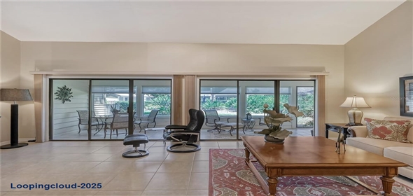 4555 CHANDLERS FORDE #47 Sarasota Florida, 34235 | Updated Beautiful Home