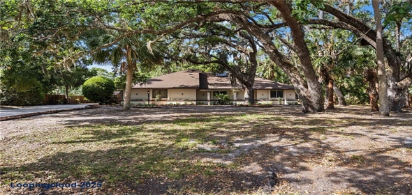 4916 HIDDEN OAKS TRAIL Sarasota Florida, 34232 | Stunning Residence