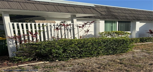 3921 LAKESIDE ROAD #168 Sarasota Florida, 34232 | Cozi Home in Sarasota