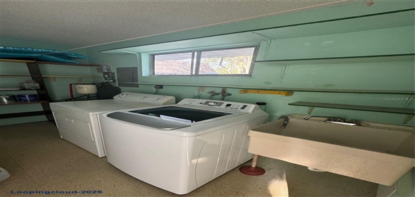 3921 LAKESIDE ROAD #168 Sarasota Florida, 34232 | Cozi Home in Sarasota