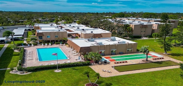 1540 GLEN OAKS DRIVE E #B336 Sarasota Florida, 34232 | Lovely Corner Unit