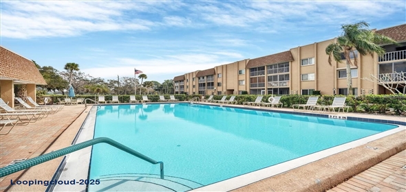 1540 GLEN OAKS DRIVE E #B336 Sarasota Florida, 34232 | Lovely Corner Unit