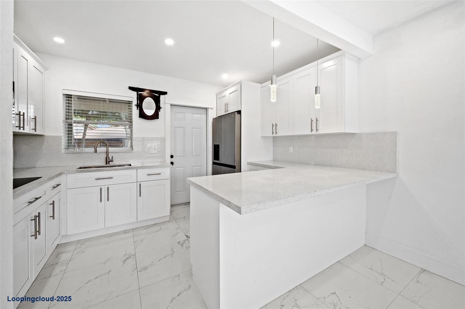 Remodeled Corner Lot Gem Near the Florida Keys